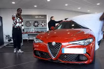 Mario Balotelli “bóc tem” siêu xe Alfa Romeo Giulia Quadrifoglio