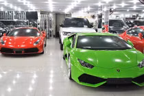 “Đột nhập” showroom siêu xe khủng nhất tại Việt Nam