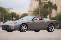 Cận cảnh mui trần “hàng thửa” Aston Martin DB AR1