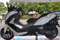 Xe ga SYM CruiSYM "đấu" Honda SH300i giá chỉ 77,5 triệu