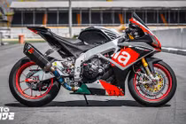 Siêu môtô hàng hiếm Aprilia RSV4 RF độ tại Sài Gòn