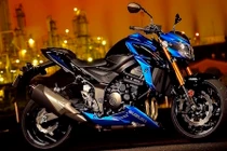 Suzuki ra mắt môtô GSX-S750 “đấu” với Kawasaki Z800