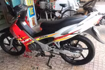 Cận cảnh Suzuki Satria 2006 giá 1 tỷ đồng tại Việt Nam