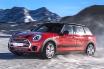 Cận cảnh xe gia đình MINI Clubman JCW thế hệ mới