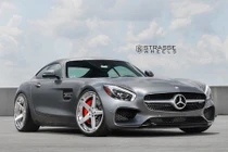 Mercedes AMG GT S đẹp hút hồn với “dàn chân xịn” 