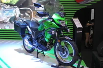 Kawasaki Versys-X 300 "đội giá" 169 triệu tại Việt Nam có gì?