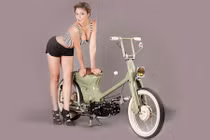 Honda Cub 70 “nát” độ chopper hoài cổ cực tinh tế