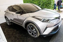 Cận cảnh mini SUV Toyota CH-R sắp được "chốt giá"