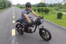 Yamaha Nouvo “lột xác” cafe racer kịch độc tại Sài Gòn