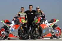 Aprilia “khoe hàng” siêu môtô RS-GP mùa giải MotoGP 2016