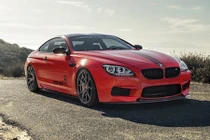 Coupe thể thao BMW M6 ấn tượng với mâm “hàng thửa“