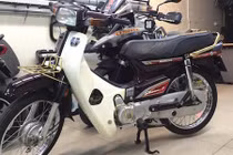 Honda Dream Thái "trùm mền" giá cả trăm triệu tại Hà Nội