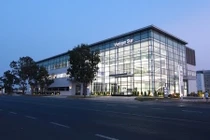 Vietnam Star khai trương trung tâm đồng sơn "khủng" 