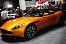“Soi từng ngóc ngách” siêu coupe Aston Martin DB11 mới