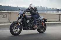 Harley-Davidson Street Rod "chốt giá" hơn 400 triệu tại VN