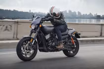 Harley-Davidson Street Rod "chốt giá" hơn 400 triệu tại VN