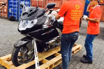 “Đập thùng” môtô đường trường BMW K1600 giá 1,3 tỷ tại HN