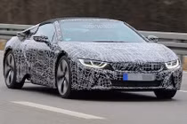 Siêu xe xanh BMW i8 mui trần lần đầu dạo phố