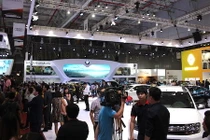 Khai màn Triển lãm ôtô Quốc tế Việt Nam 2016 