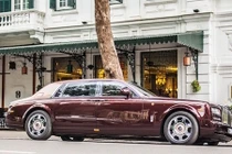 “Soi” giá xe Rolls-Royce tăng hàng chục tỷ sau thuế tại VN