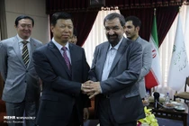 Iran “cầu viện” Trung Quốc để đối phó với Hải quân Anh