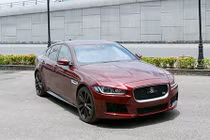 "Báo đỏ" Jaguar XE S bản đặc biệt chính hãng tại VN
