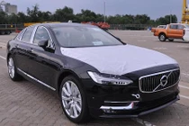 Cận cảnh Volvo S90 T5 Inscription giá từ 2,3 tỷ tại VN