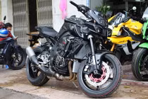 “Quái thú” Yamaha MT-10 giá 557 triệu đầu tiên tại VN