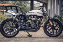 Triumph Thruxton "bản độ" flat tracker siêu độc đáo