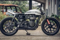 Triumph Thruxton "bản độ" flat tracker siêu độc đáo