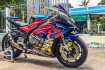 Siêu môtô BMW S1000RR độ đồ chơi hàng hiệu tại VN
