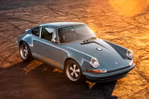 Chi gần 10 tỷ hồi sinh "hàng hiếm" Porsche 911 cổ