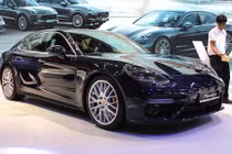 Porsche Panamera Turbo 2017 “chốt giá” hơn 10 tỷ tại VN
