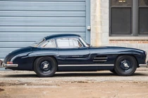 Siêu xe đẹp nhất - Mercedes 300SL giá 31,8 tỷ