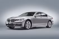 Cận cảnh BMW 7 Series “siêu tiết kiệm” chỉ 2,1 lít/100km