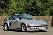 Cặp đôi Porsche 911 Turbo Flatnose “mũi tẹt” siêu độc đáo