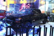 “Đột nhập” triển lãm ôtô Việt Nam 2016 trước giờ G