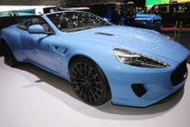 Chi tiết siêu xe Aston Martin DB9 Volante “hàng thửa” 