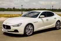 Soi "xế sang" Maserati Ghibli S giá 5,2 tỷ đồng tại VN