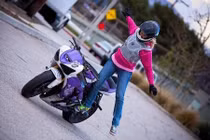 Những nữ stunter cực đỉnh trên môtô PKL