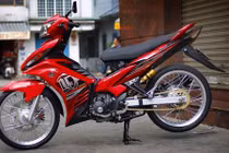 Yamaha Exciter 135 độ kiểng “long lanh” của biker Việt