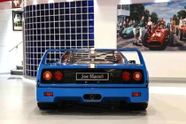 “Huyền thoại” Ferrari F40 màu xanh độc nhất Thế giới