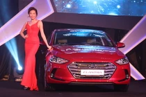 Cận cảnh Hyundai Elantra 2016 giá 615 triệu đấu Mazda3