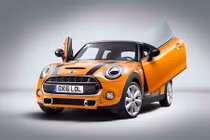 “Cá tháng tư” và những chiêu độc từ các hãng xe hơi