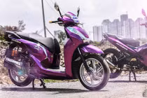 Honda SH300i giá 300 triệu “độ dàn áo độc” tại VN