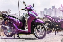 Honda SH300i giá 300 triệu “độ dàn áo độc” tại VN
