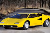 Siêu xe Lamborghini Countach gần 50 tuổi vẫn mới cứng
