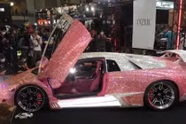 Dàn ôtô độ “siêu dị” tại triển lãm Tokyo Auto Salon 2016