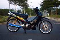Dân chơi Long An "độ kiềng" Honda Wave 125 siêu chất 