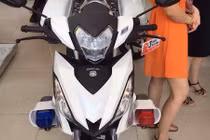 Cận cảnh Honda Winner 150 Police giá 69 triệu ở SG